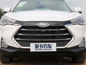 2017款2.0T DCT舒适型 7座 中网
