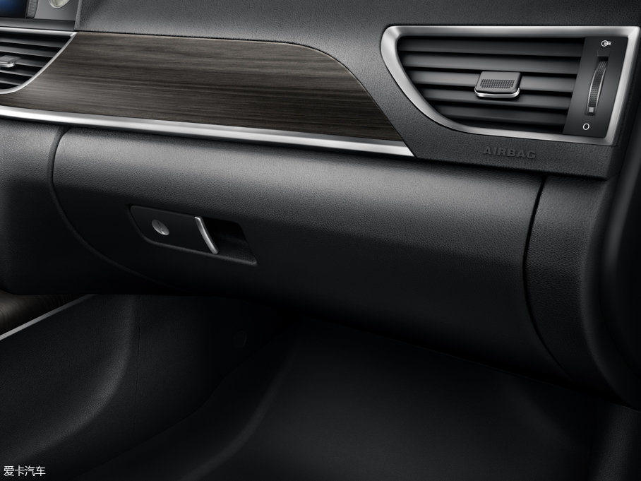 2017LA60 1.5T ԄӺĀ