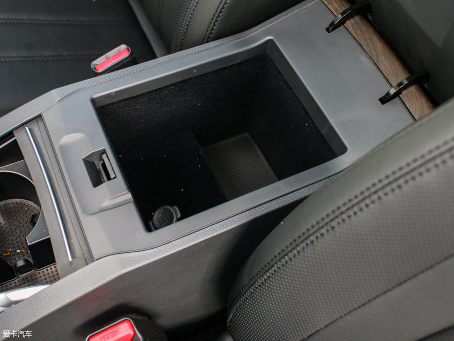 2017L(fng)A60 1.5T Ԅ(dng)Ā(w)