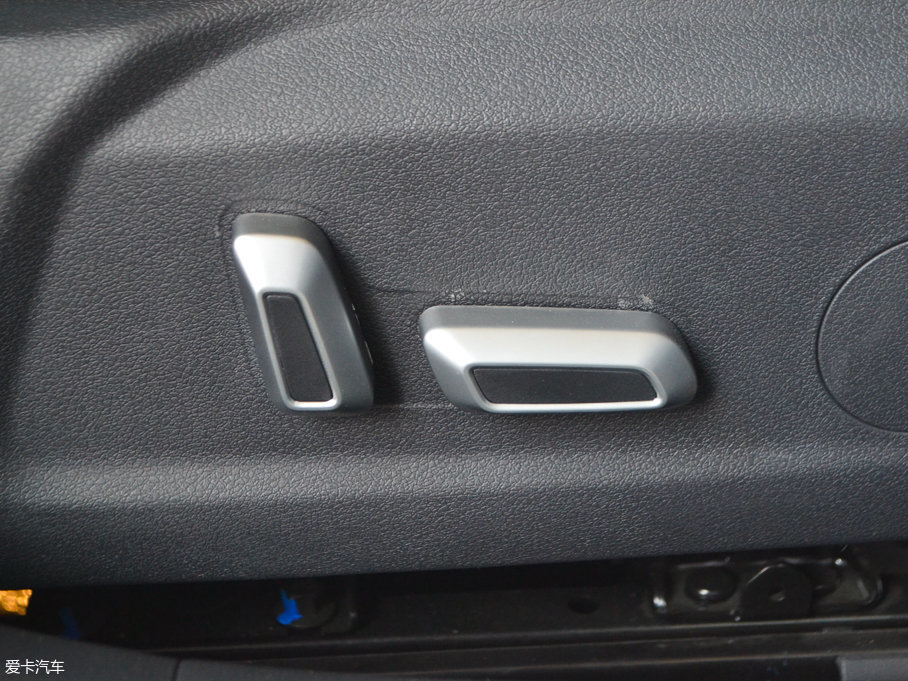 2017L(fng)A60 1.5T ԄӺA