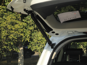 2018\Ӱ 1.5T ԄŞ 5 g