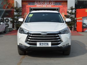 2018款运动版 1.5T 手动舒适型 5座 正前