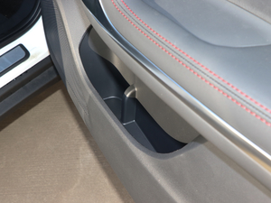 2018\Ӱ 1.5T քӶ 5 g