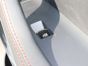 2018\Ӱ 1.5T քӶ 5 g