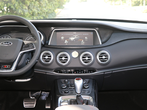 2018款运动版 1.5T 自动都市型 5座 中控台