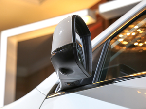 2018 251T Ԅ 5 V ^