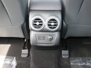 2018\Ӱ 1.5T քӶ 7 g