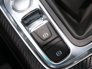 2018\Ӱ 1.5T քӶ 7 v܇Ƅ