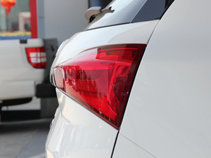 2018 251T Ԅ V ^