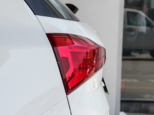 2018 251T Ԅ V ^