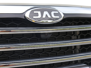 2018 251T Ԅ 5 V ^