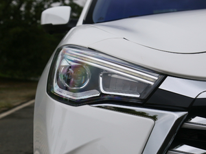 2018 251T Ԅ 5 V ^