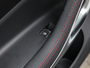 2018 251T Ԅ 5 V g