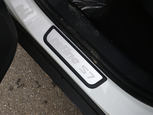 2018 251T Ԅ 5 V g