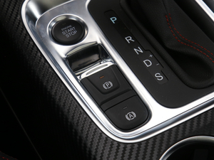 2018 251T Ԅ 5 V v܇Ƅ