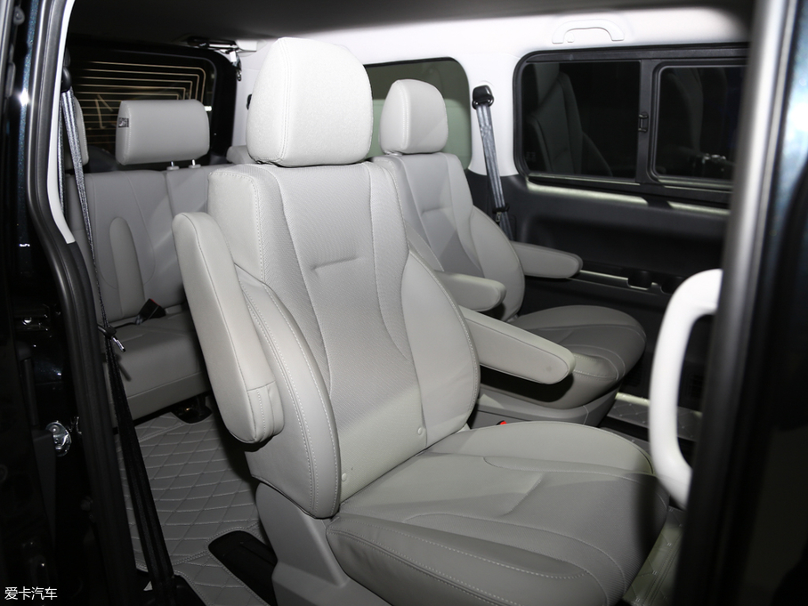 2018L(fng)M4 HBτ(dng) A