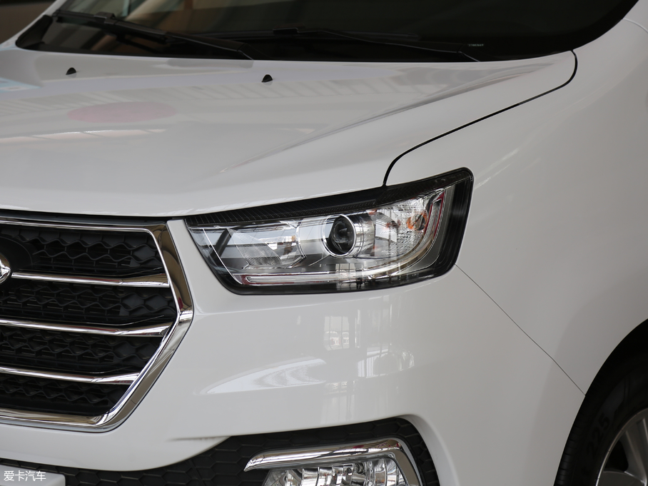 2018LM4 HBτ ̄հ 1.5T քӺA