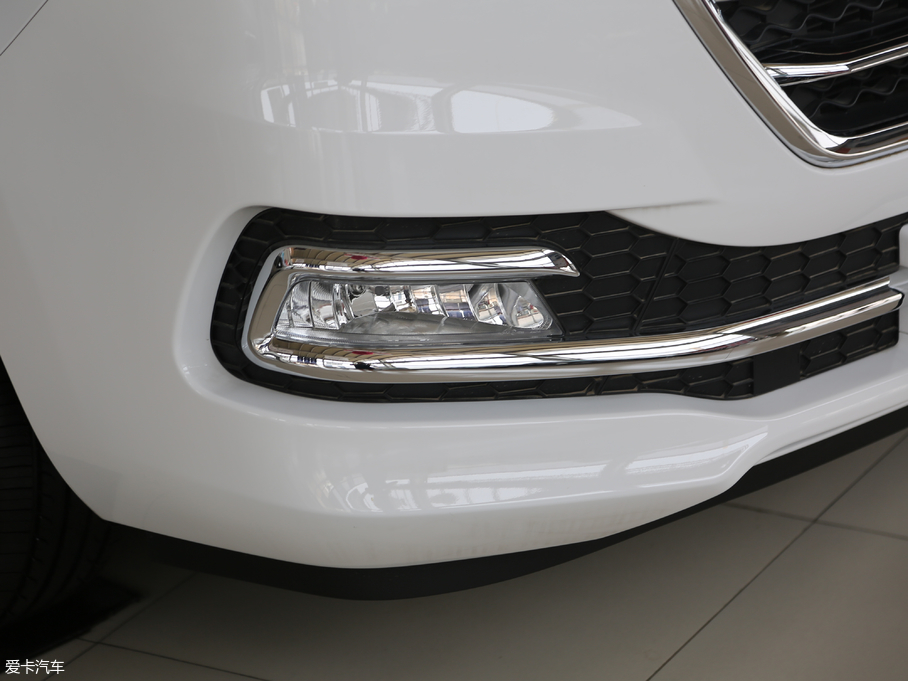 2018LM4 HBτ ̄հ 1.5T քӺA