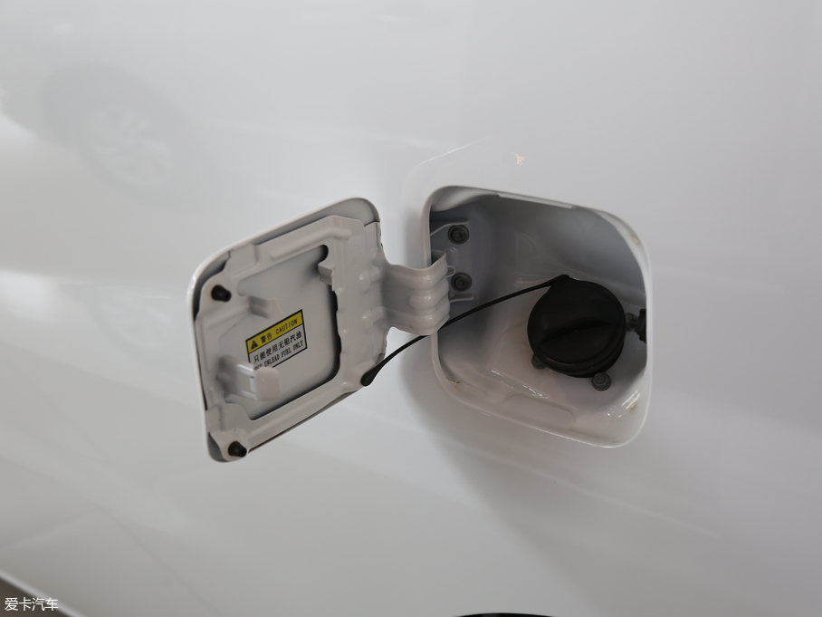 2018LM4 HBτ ̄հ 1.5T քӺA