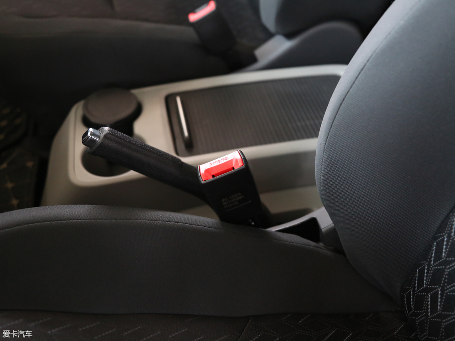 2018LM4 HBτ ̄հ 1.5T քӺA