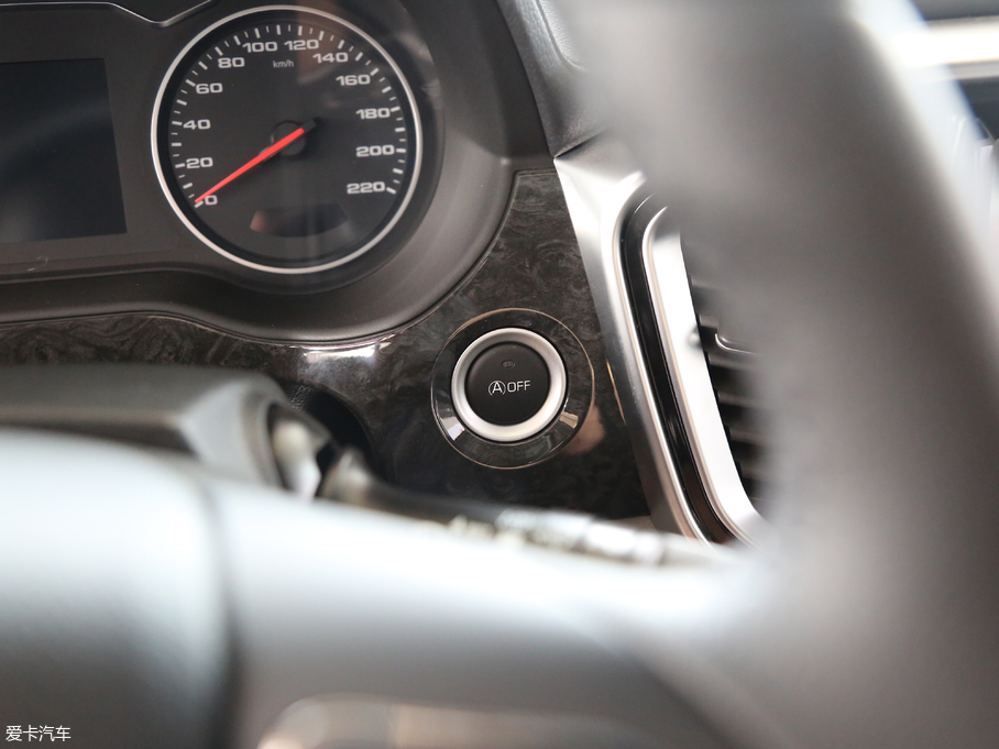 2018LM4 HBτ ̄հ 1.5T քӺA