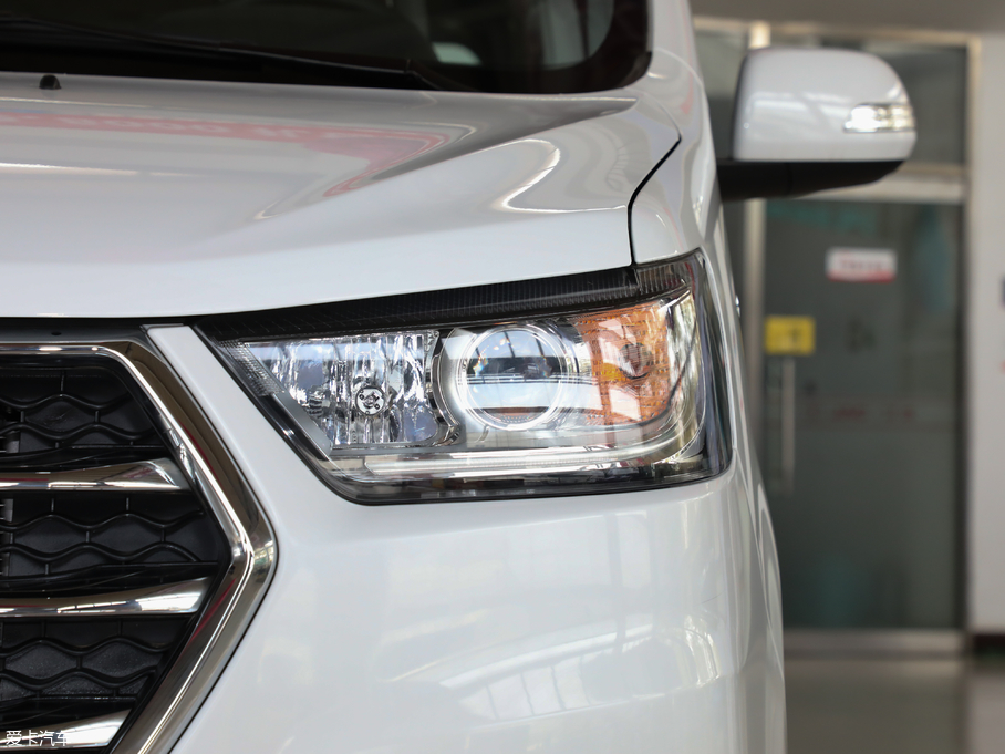 2018LM4 HBτ ̄հ 1.5T քӺA