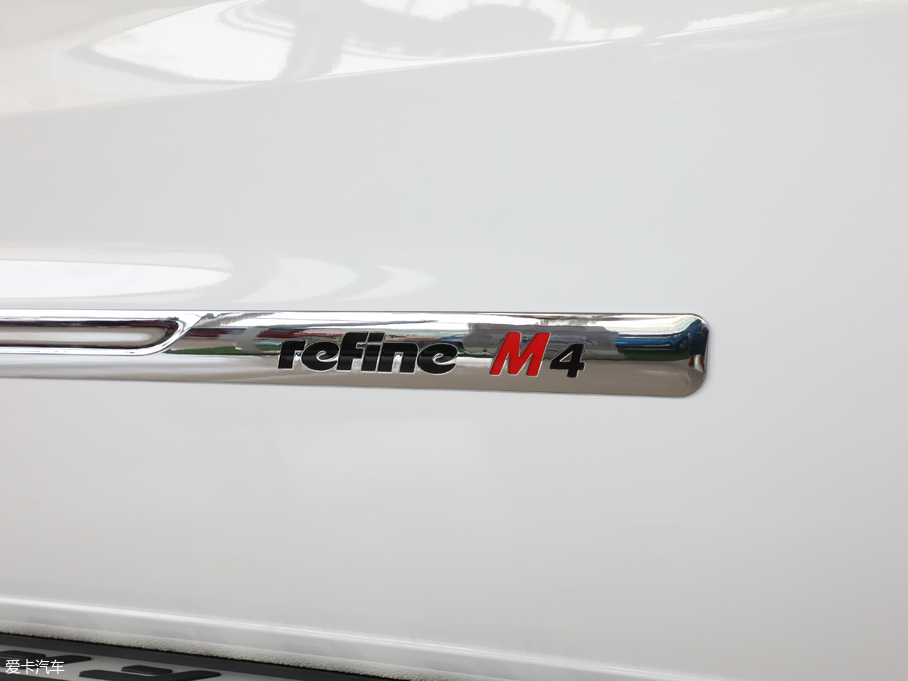 2018LM4 HBτ ̄հ 1.5T քӺA