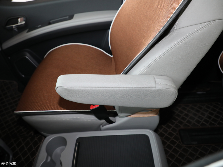 2018LM4 HBτ ̄հ 1.5T քӺA