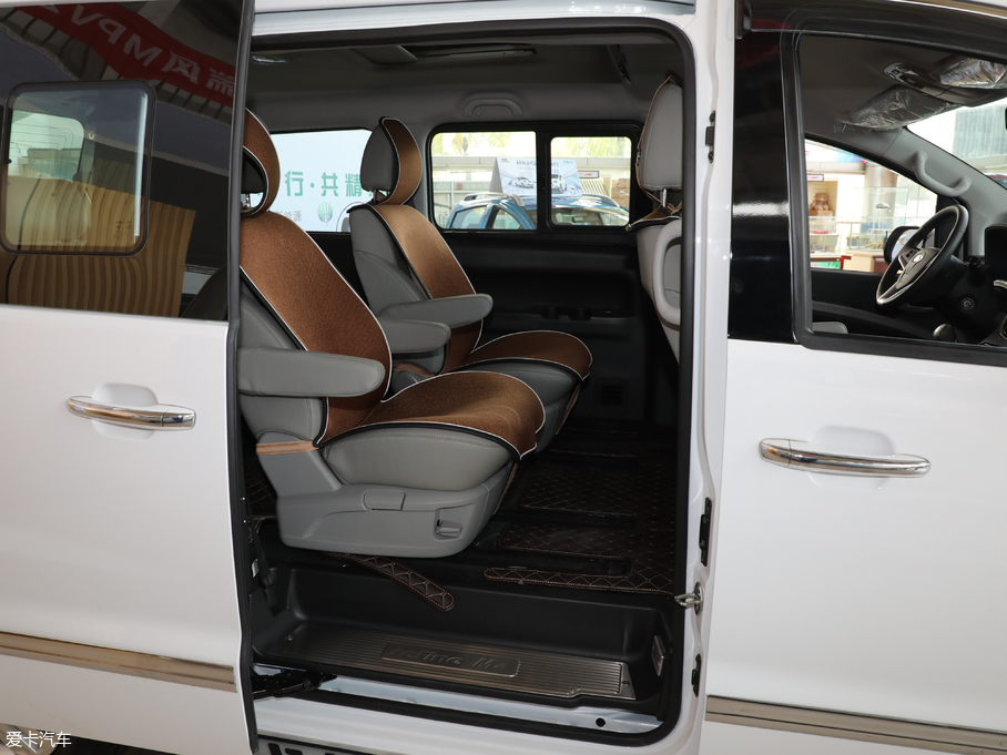 2018LM4 HBτ ̄հ 1.5T քӺA