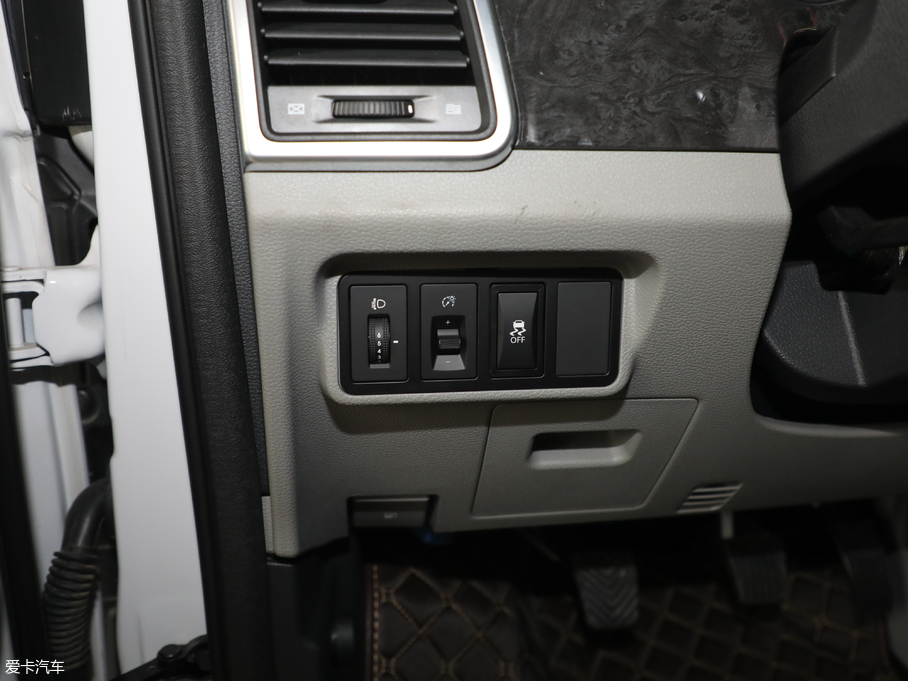 2018LM4 HBτ ̄հ 1.5T քӺA