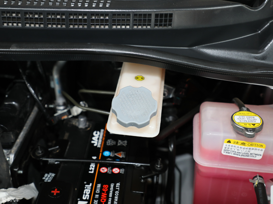 2018LM4 HBτ ̄հ 1.5T քӺA