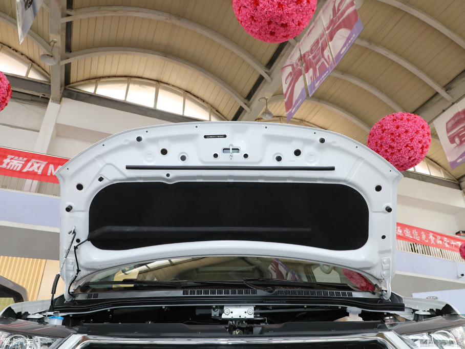 2018LM4 HBτ ̄հ 1.5T քӺA