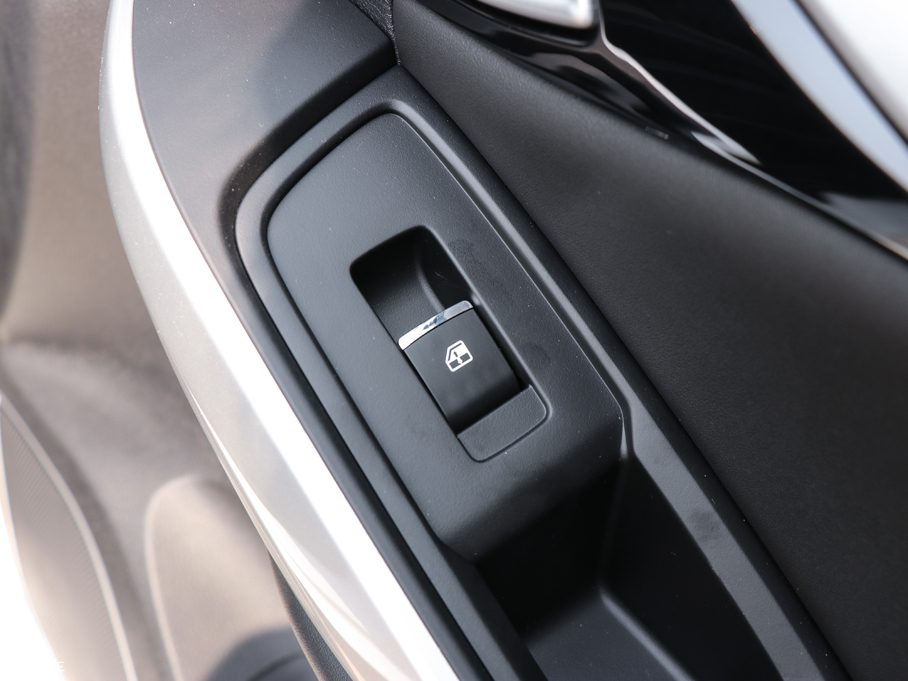 2018L(fng)R3 1.6L ք(dng)A 6/7