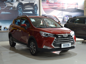 2018款智驱版 1.5L 手动豪华型 整体外观