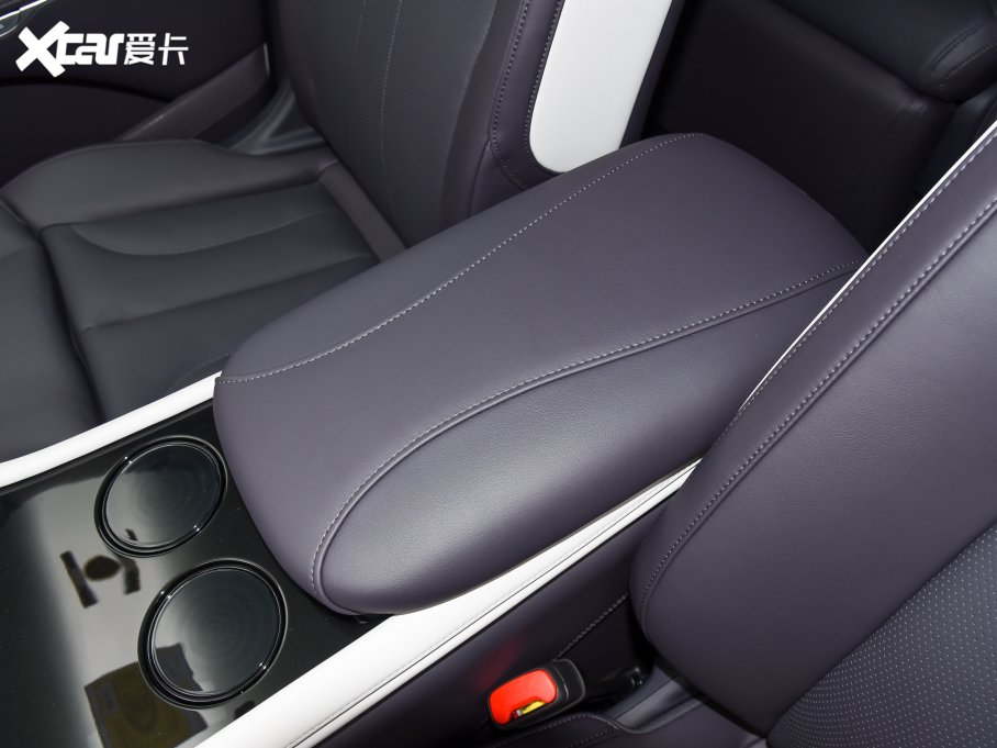 2023ǼLS7 100kWh Lux