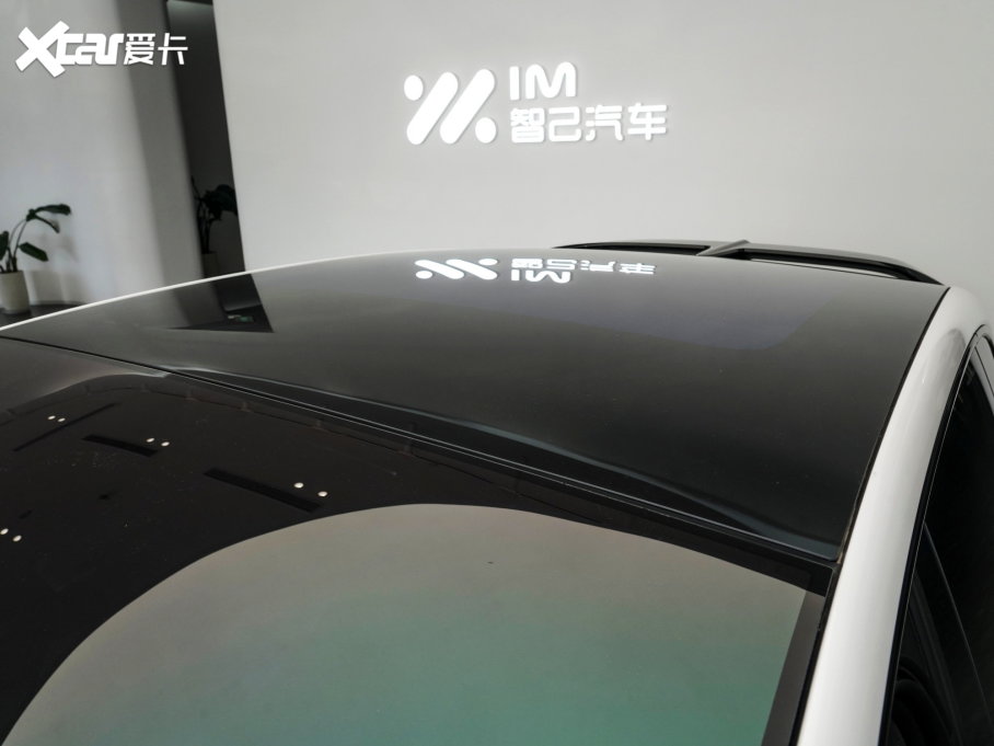 2023ǼLS7 100kWh Lux(q)