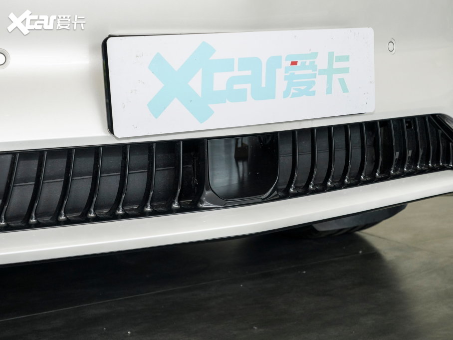 2023ǼLS7 100kWh Lux(q)