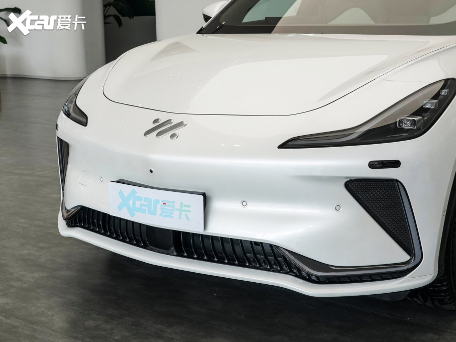 2023ǼLS7 100kWh Lux