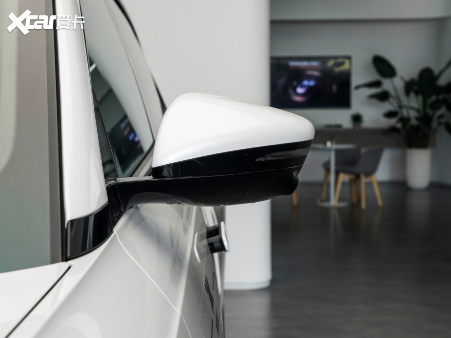 2023ǼLS7 100kWh Lux