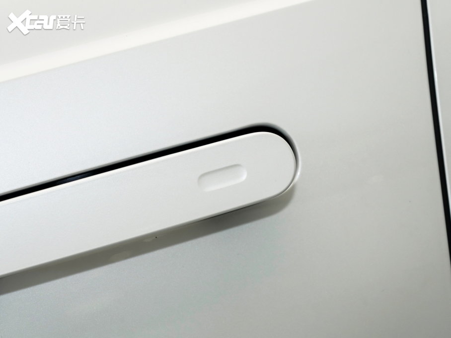 2023ǼLS7 100kWh Lux