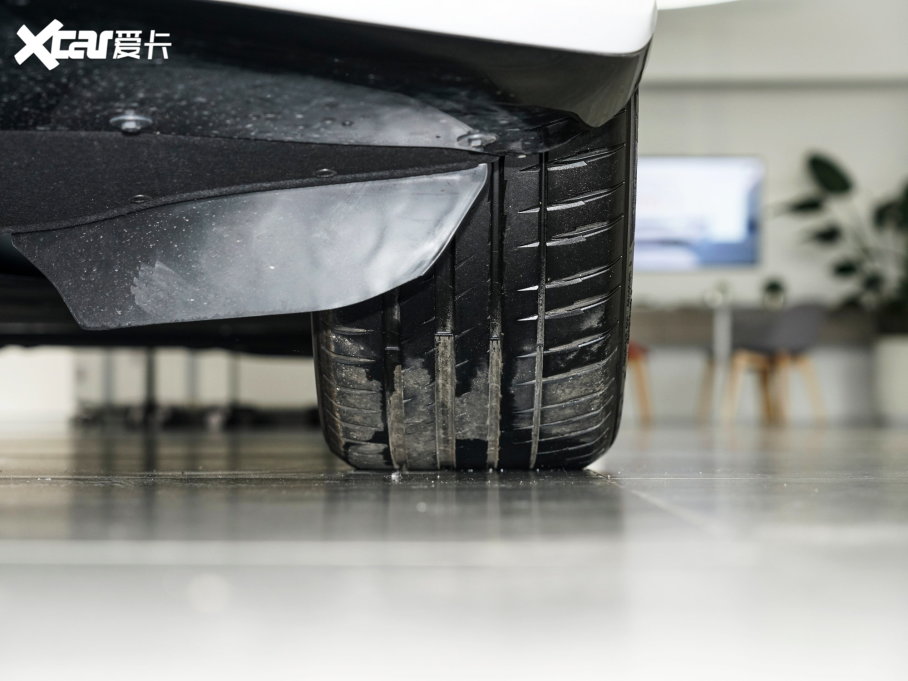 2023ǼLS7 100kWh Lux