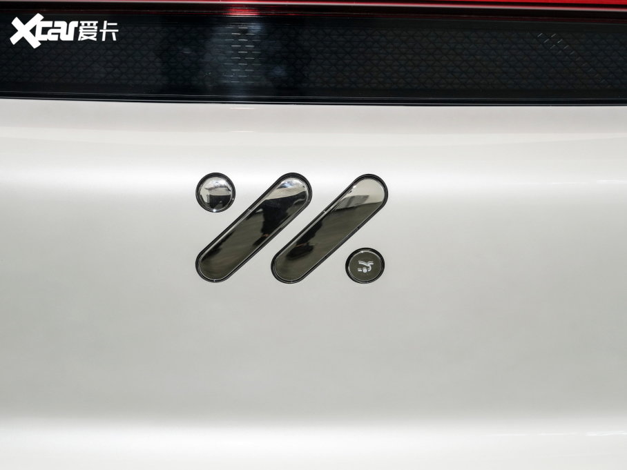 2023ǼLS7 100kWh Lux