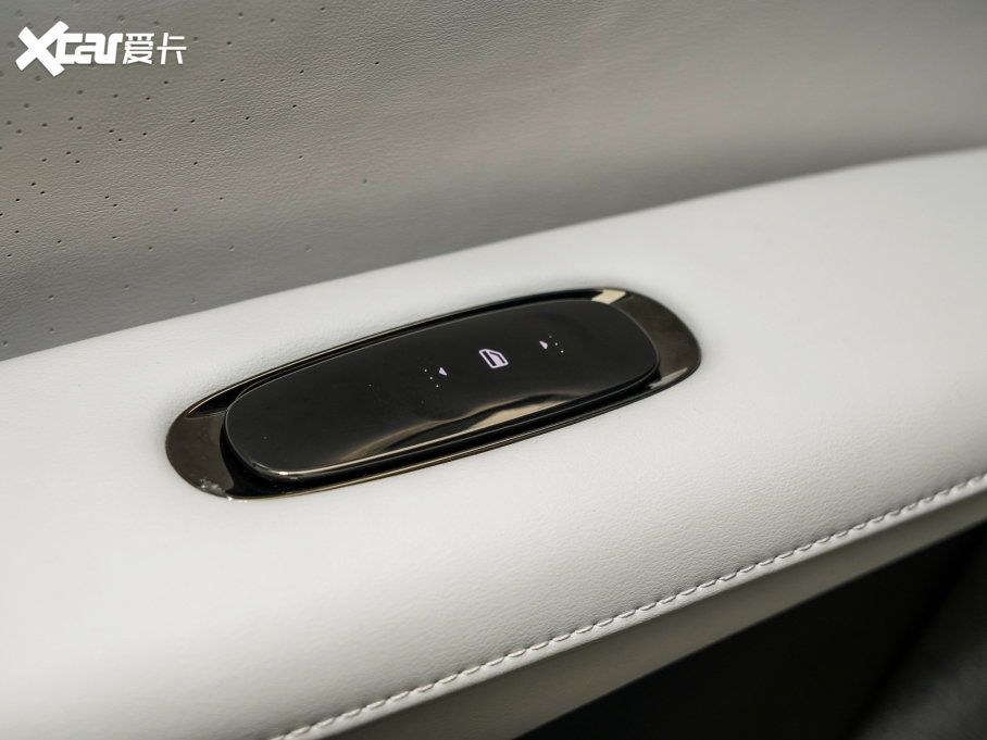 2023ǼLS7 100kWh Lux