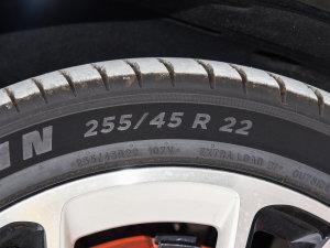 2023100kWh Lux(q) ݆̥ߴ