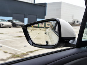 2023100kWh Lux(q) (x)(ji)^