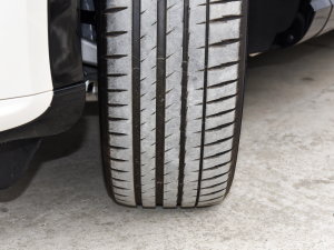 2023100kWh Lux(q) (x)(ji)^