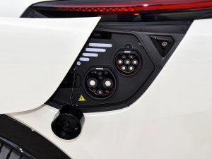 2023100kWh Lux(q) (x)(ji)^