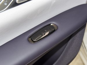 2023100kWh Lux ܇ƅ^