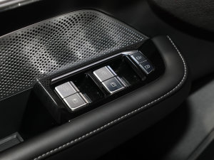 2022Lm늙C WE п؅^