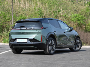 2023款四驱YOU版 5座 右后45度
